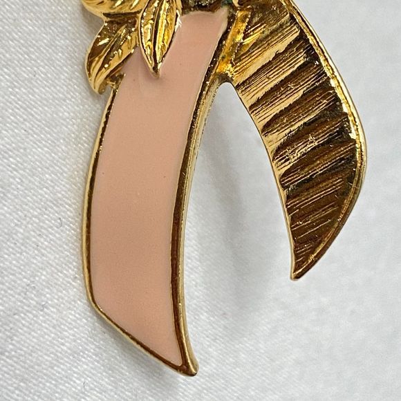 Avon Pin Breast Cancer Awareness Pink Ribbon And Gold Tone Rose - Picture 3 of 8
